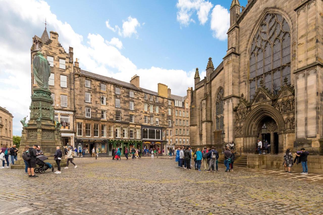 Royal Mile Apartments By Joivy 에든버러 외부 사진