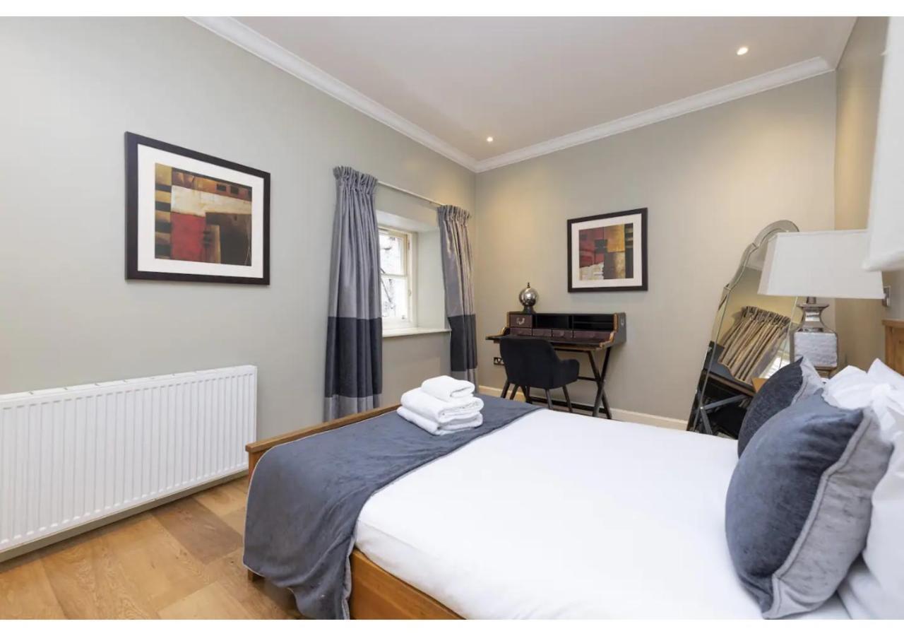 Royal Mile Apartments By Joivy 에든버러 외부 사진