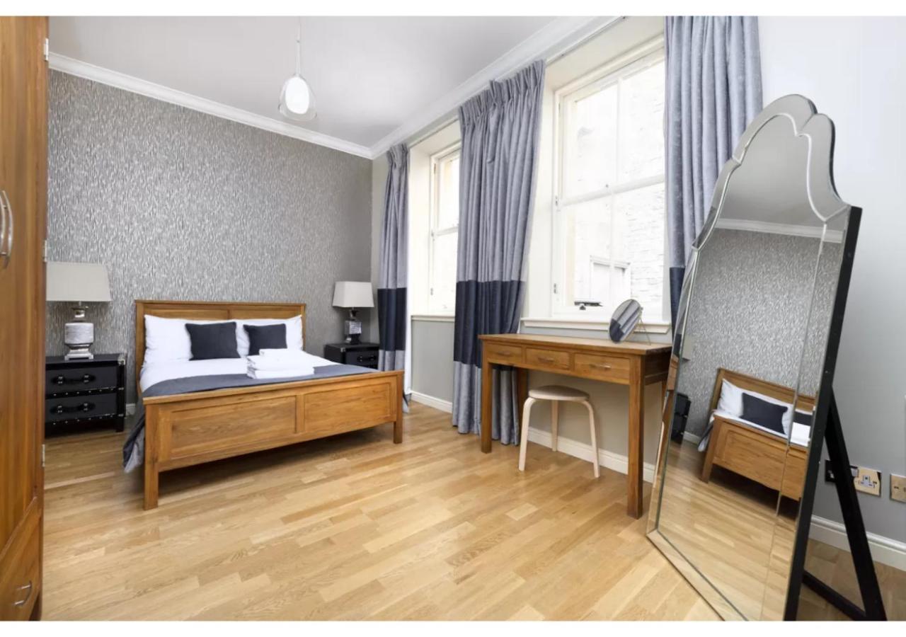 Royal Mile Apartments By Joivy 에든버러 외부 사진