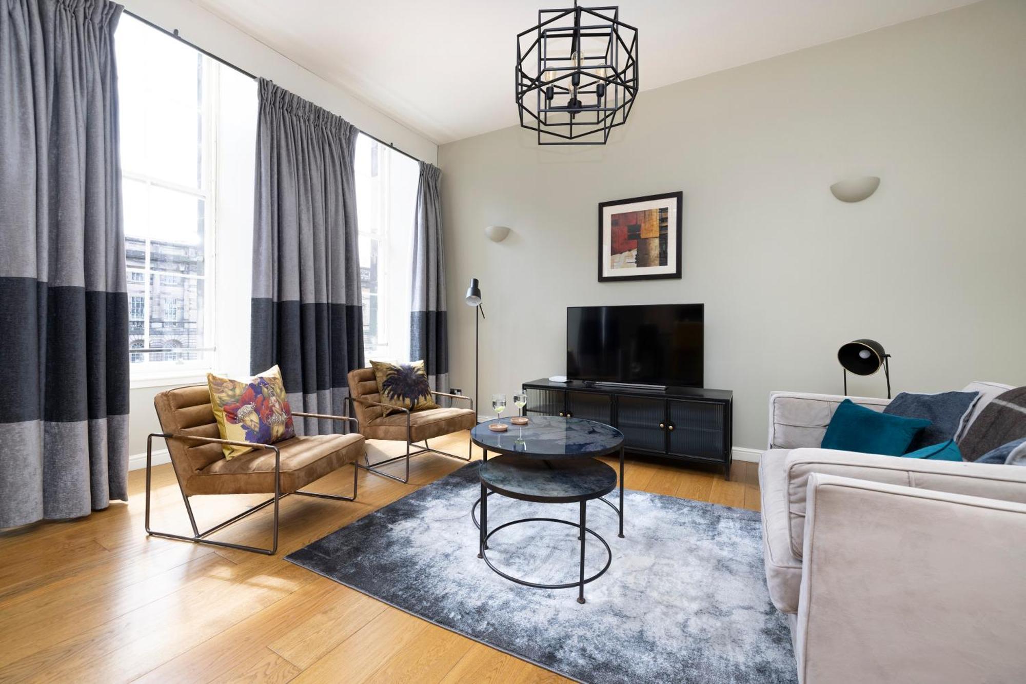 Royal Mile Apartments By Joivy 에든버러 외부 사진
