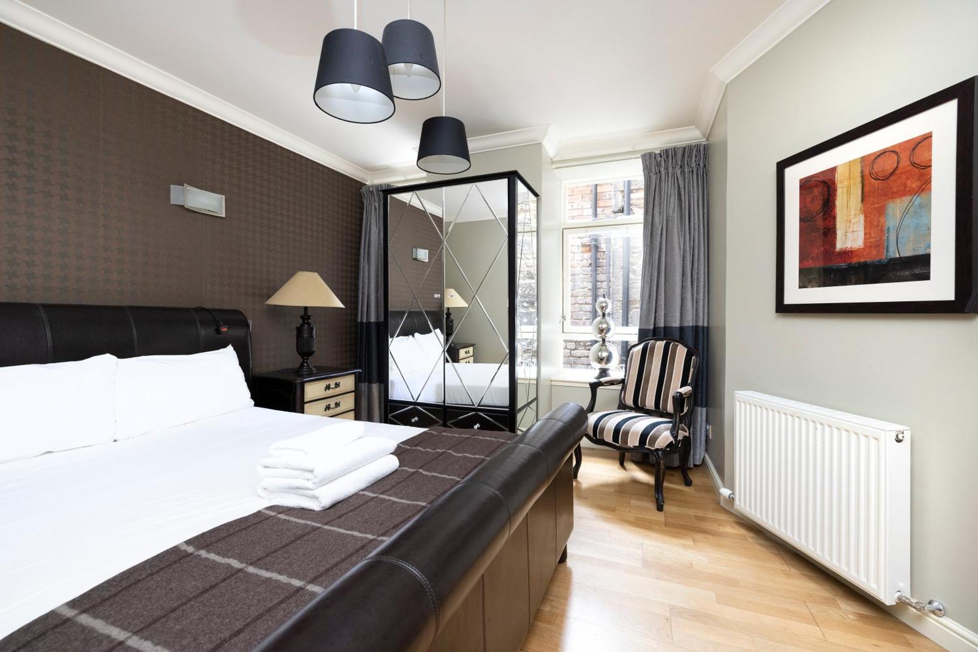 Royal Mile Apartments By Joivy 에든버러 외부 사진